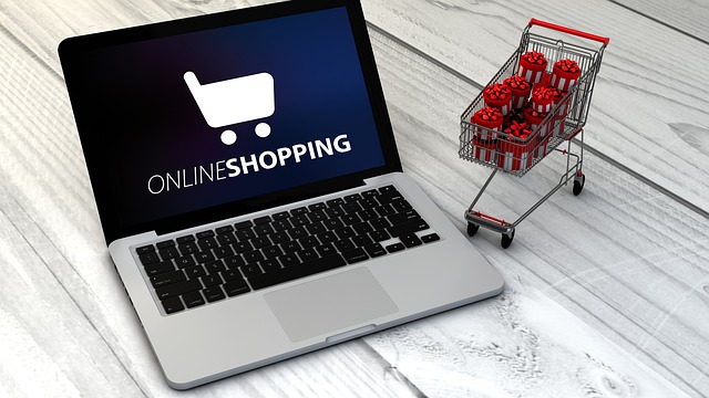 shopping-g24bad6c92_640